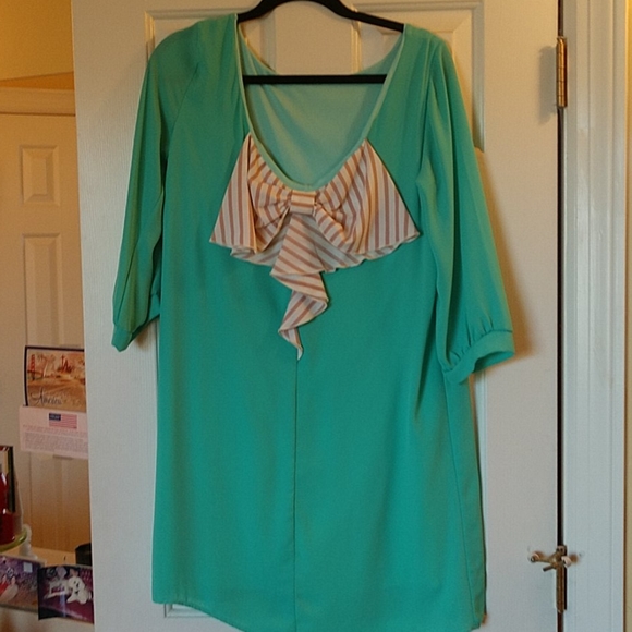 Boutique Dress - Picture 4 of 7